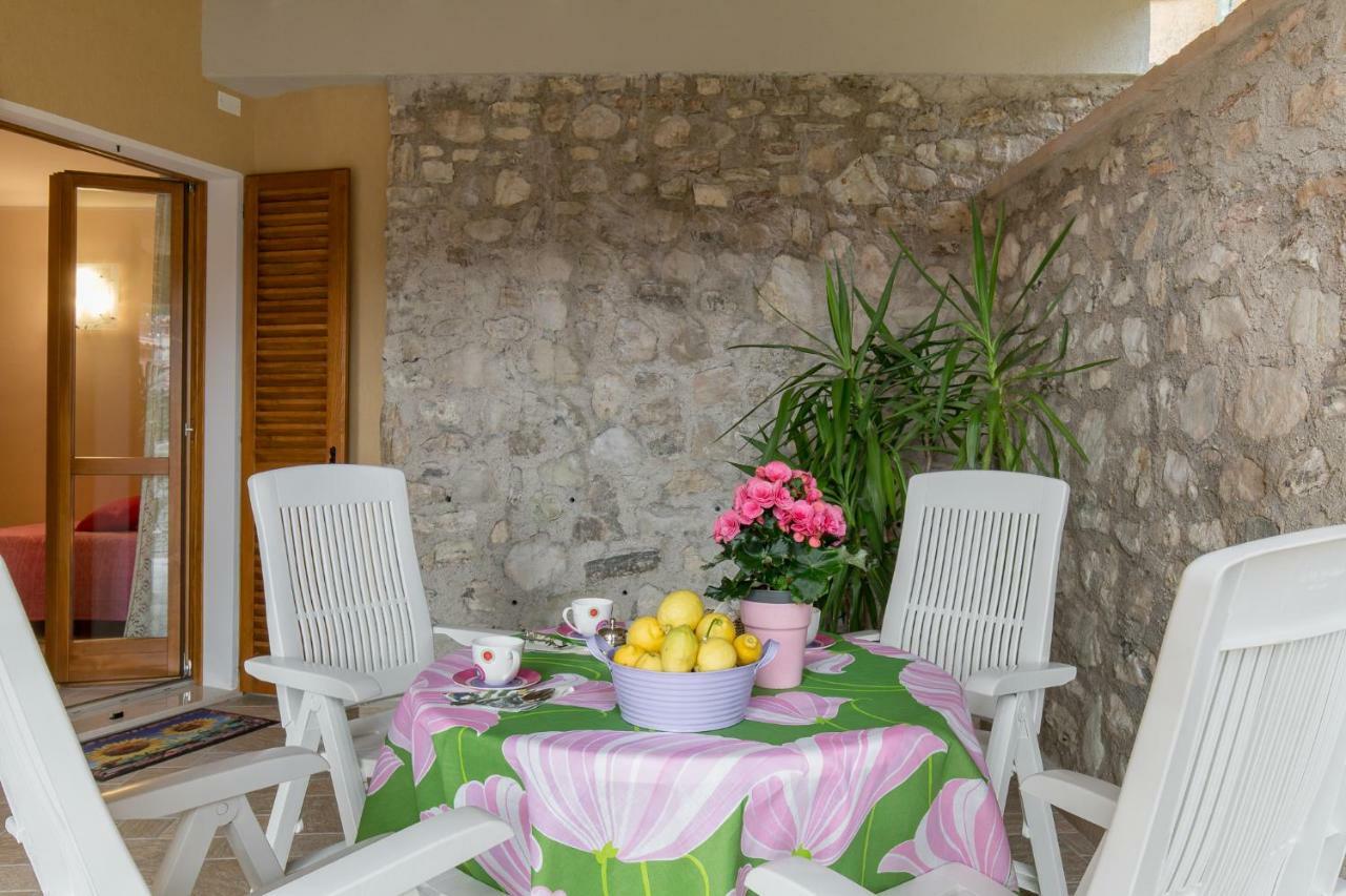 Villa Giardino Dei Limoni Toscolano-Maderno Exterior foto